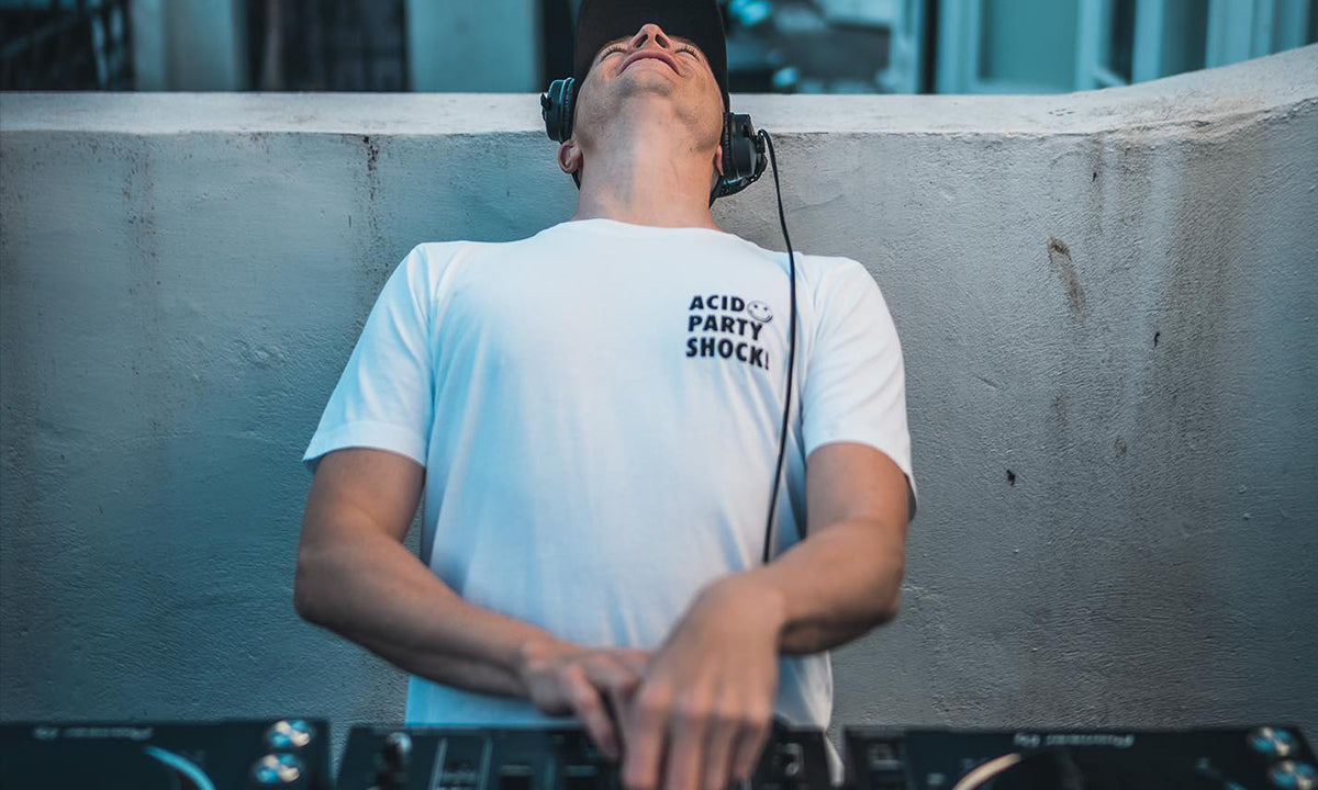 DJ FRICTION