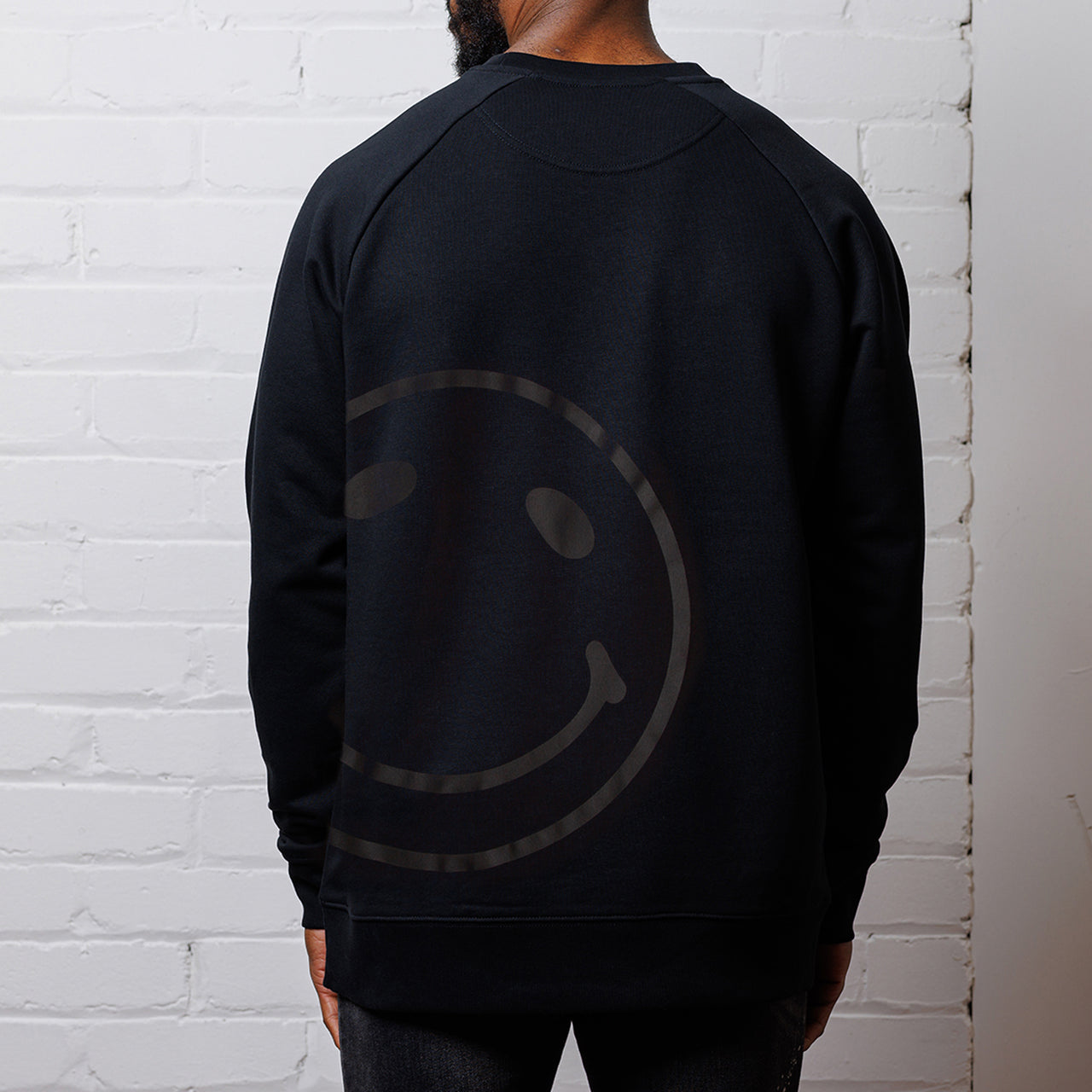 Black On Black Side Smiley - Sweatshirt - Black