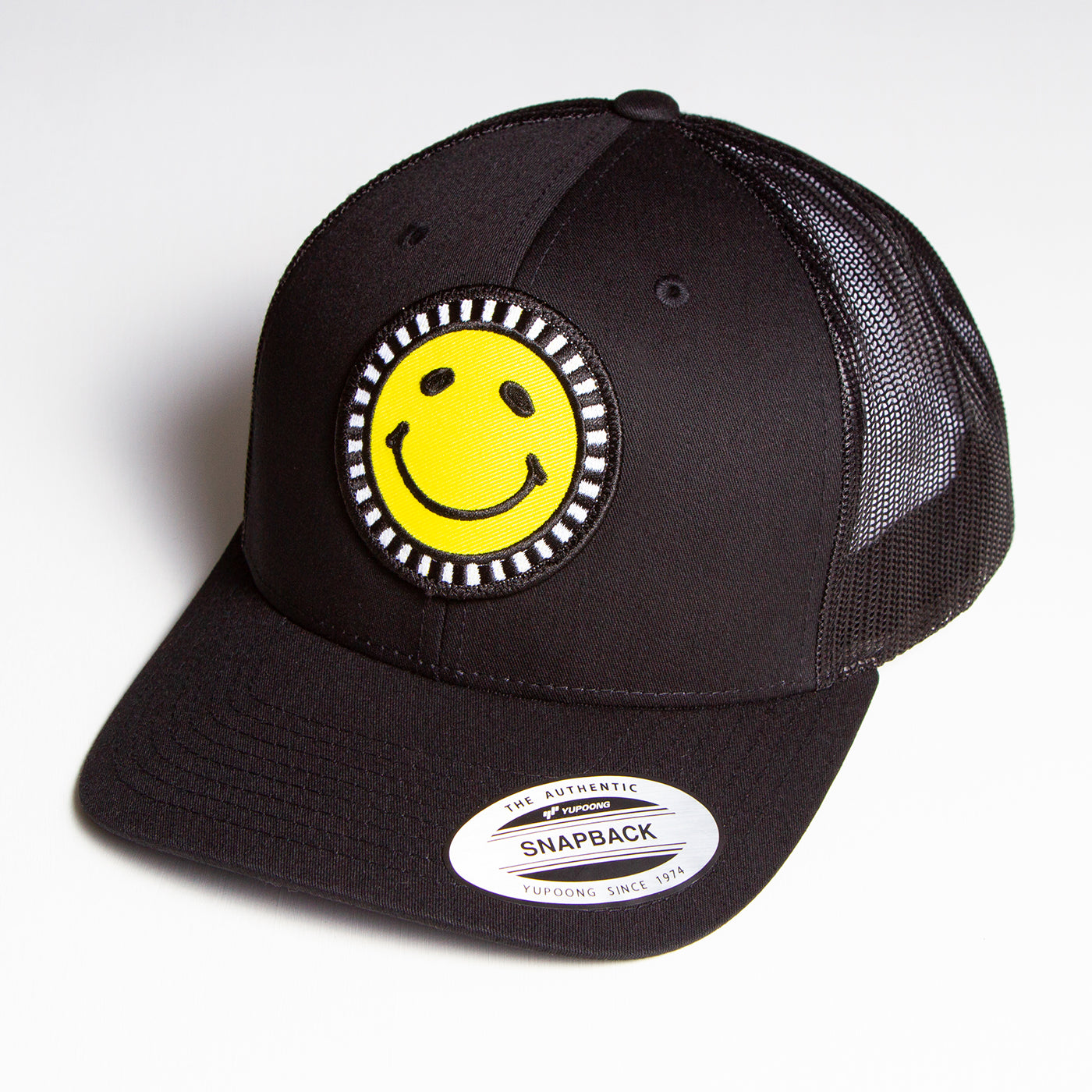 Smiley Trucker Cap Black - Main Image