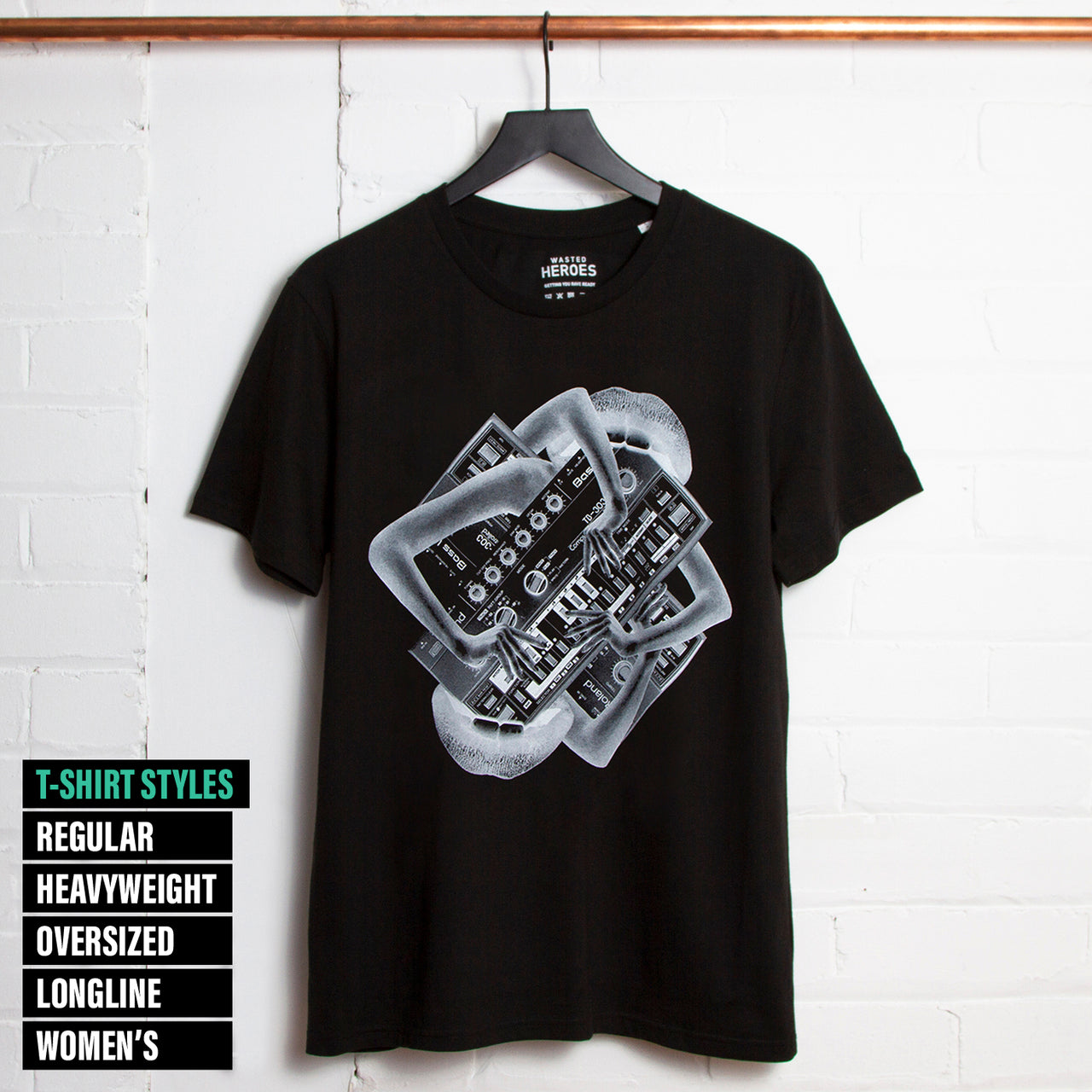 Synth Love Front Print - Tshirt - Black