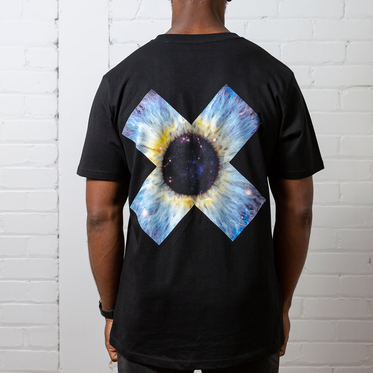 Cosmos Eye X Imprint - Tshirt - Black