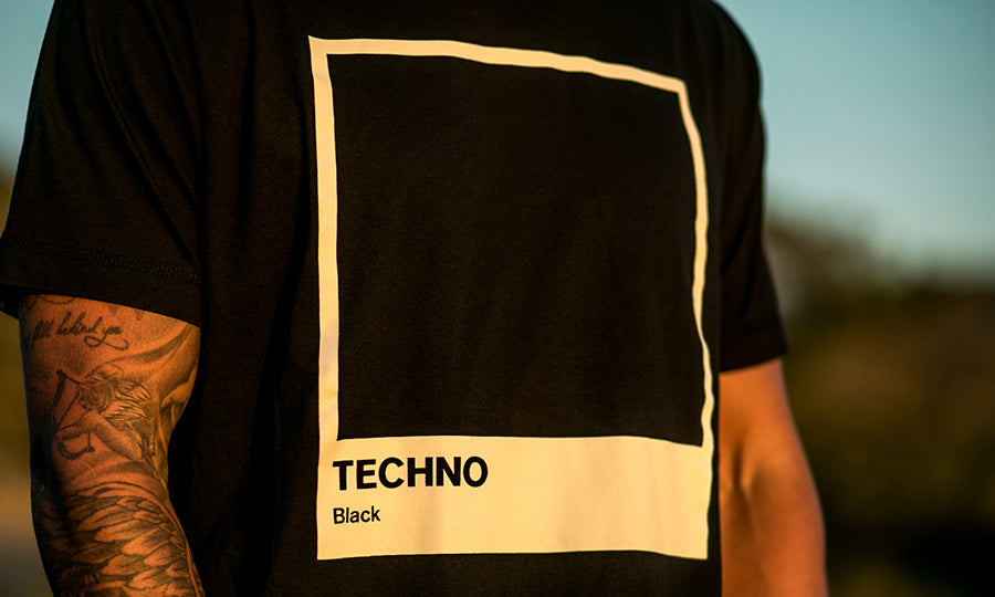 TECHNO BLACK