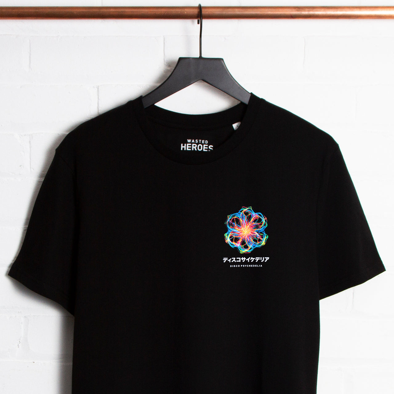 Crest Orb 016 - Tshirt - Black