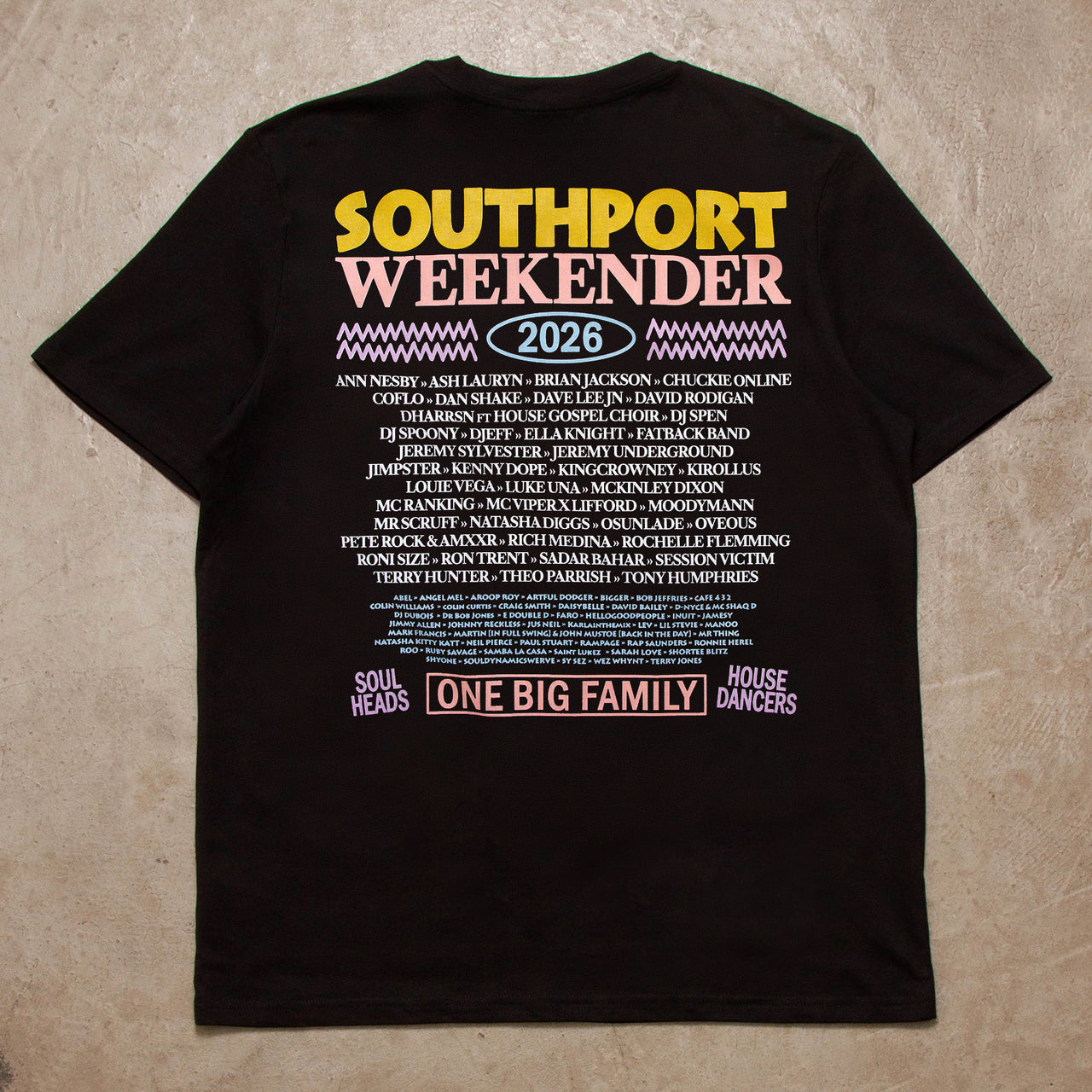 Retro 2026 Pink Back Print - Tshirt - Black