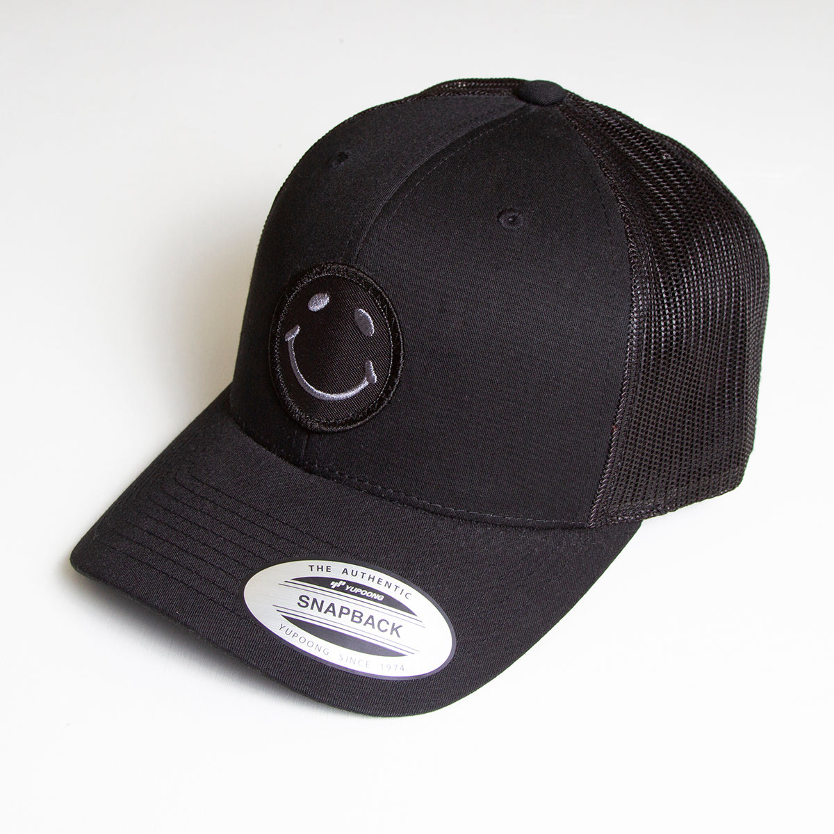 BB Smiley - Trucker Cap - Black