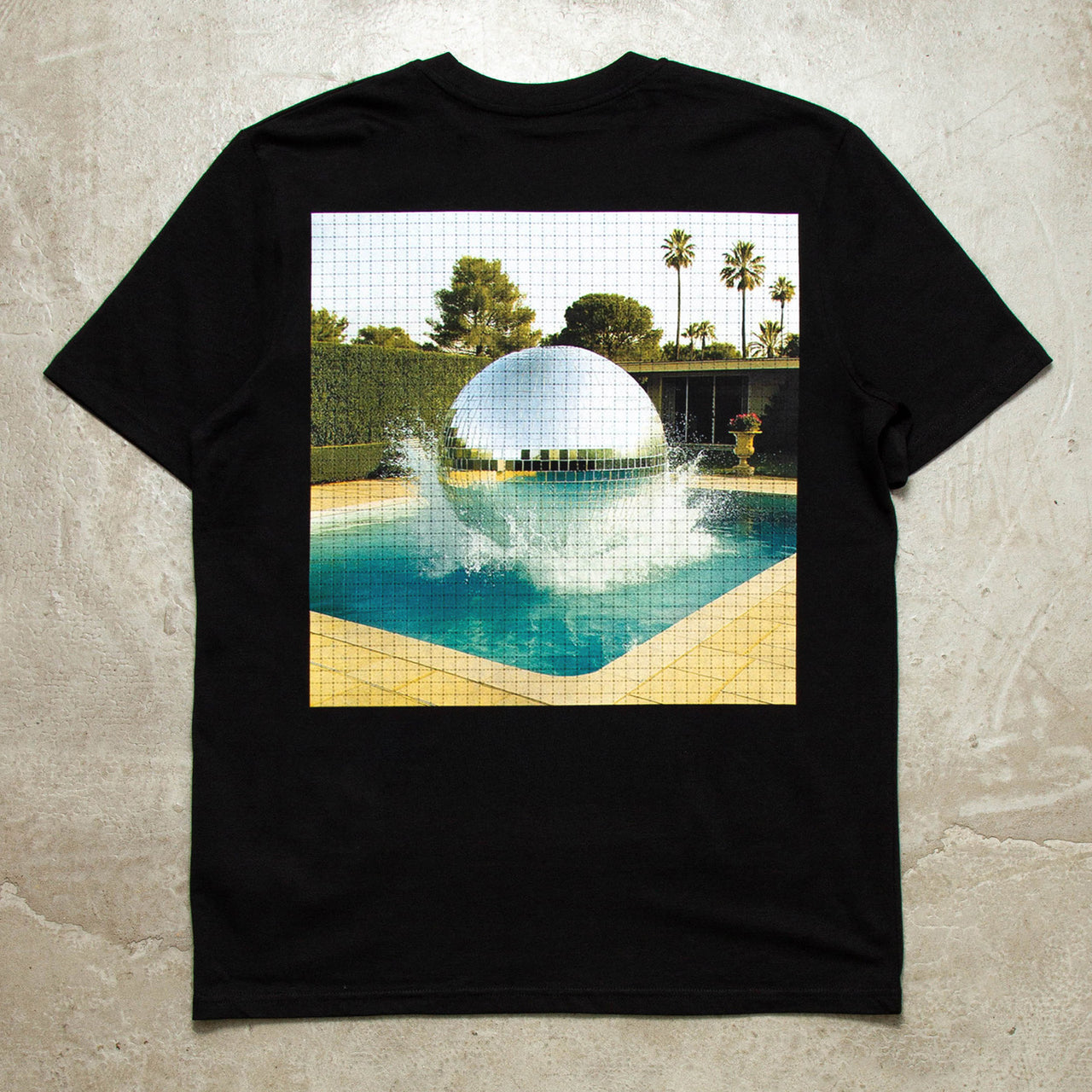 Disco Poolside Trip Back Print - Tshirt - Black