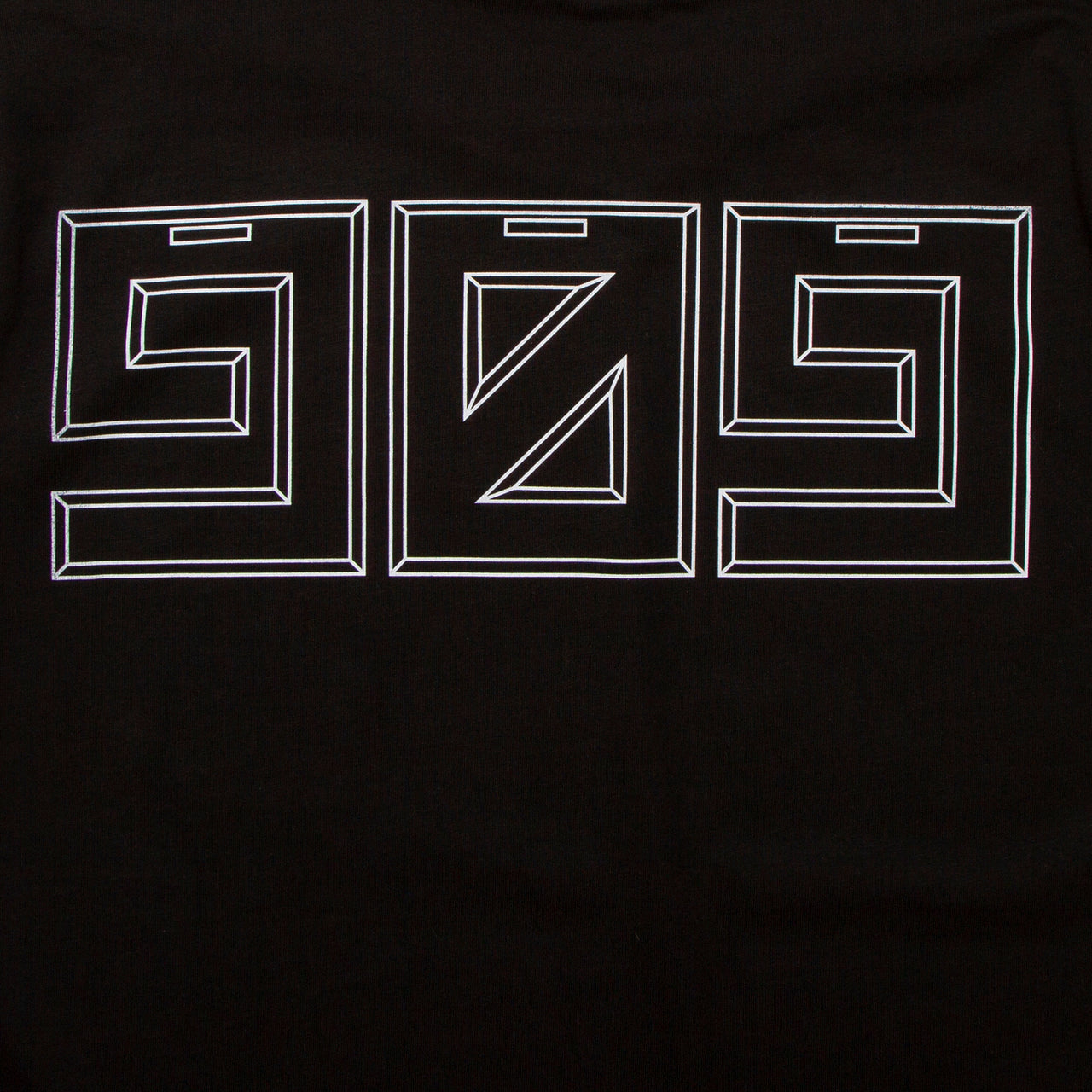 909 White Horizontal Back Print - Tshirt - Black