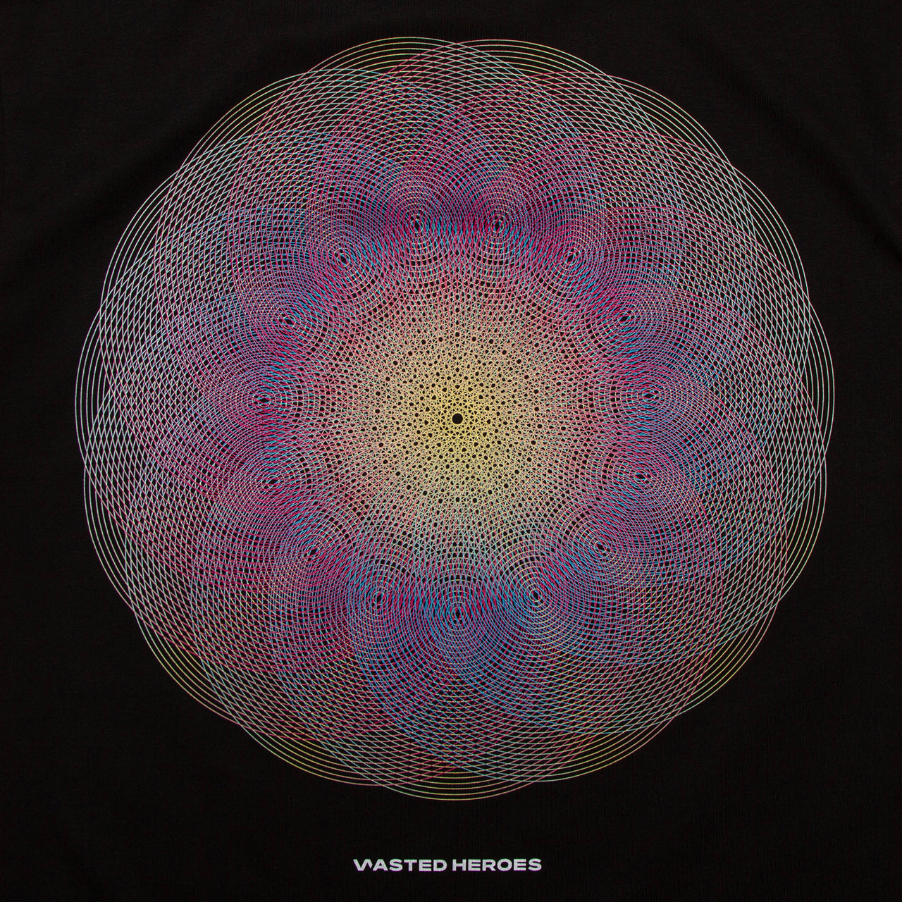 001 Geometric Back Print - Tshirt - Black