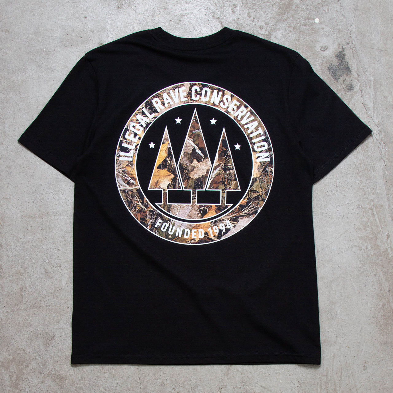 Realtree Illegal Rave Back Print - Tshirt - Black