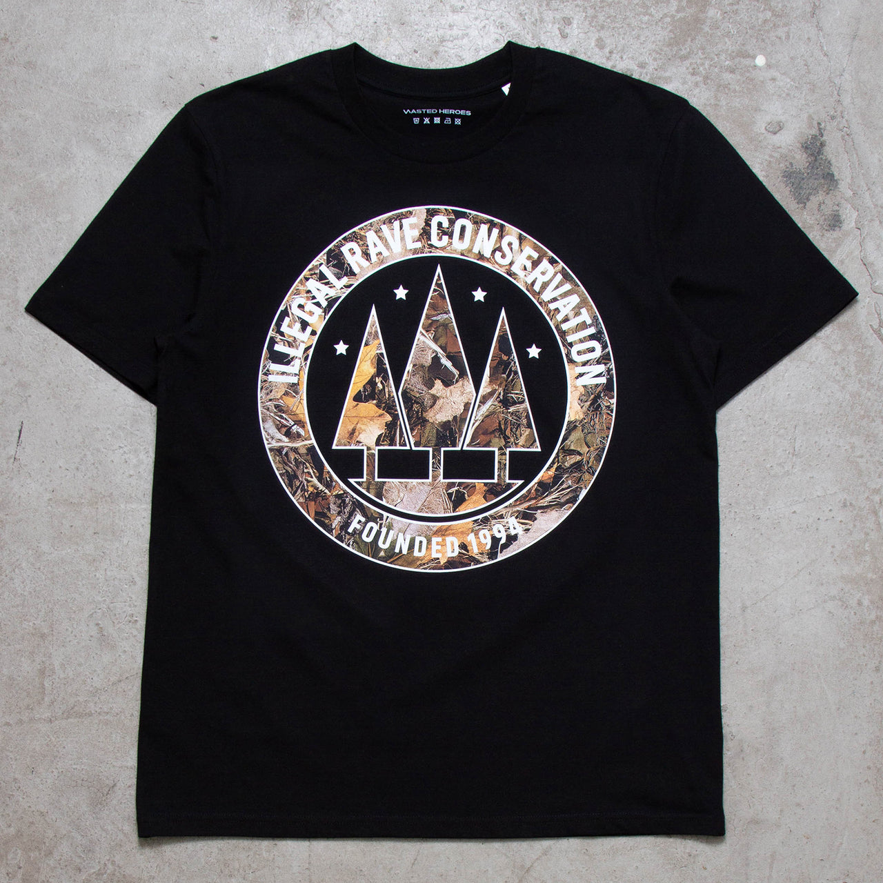 Realtree Illegal Rave Front Print - Tshirt - Black