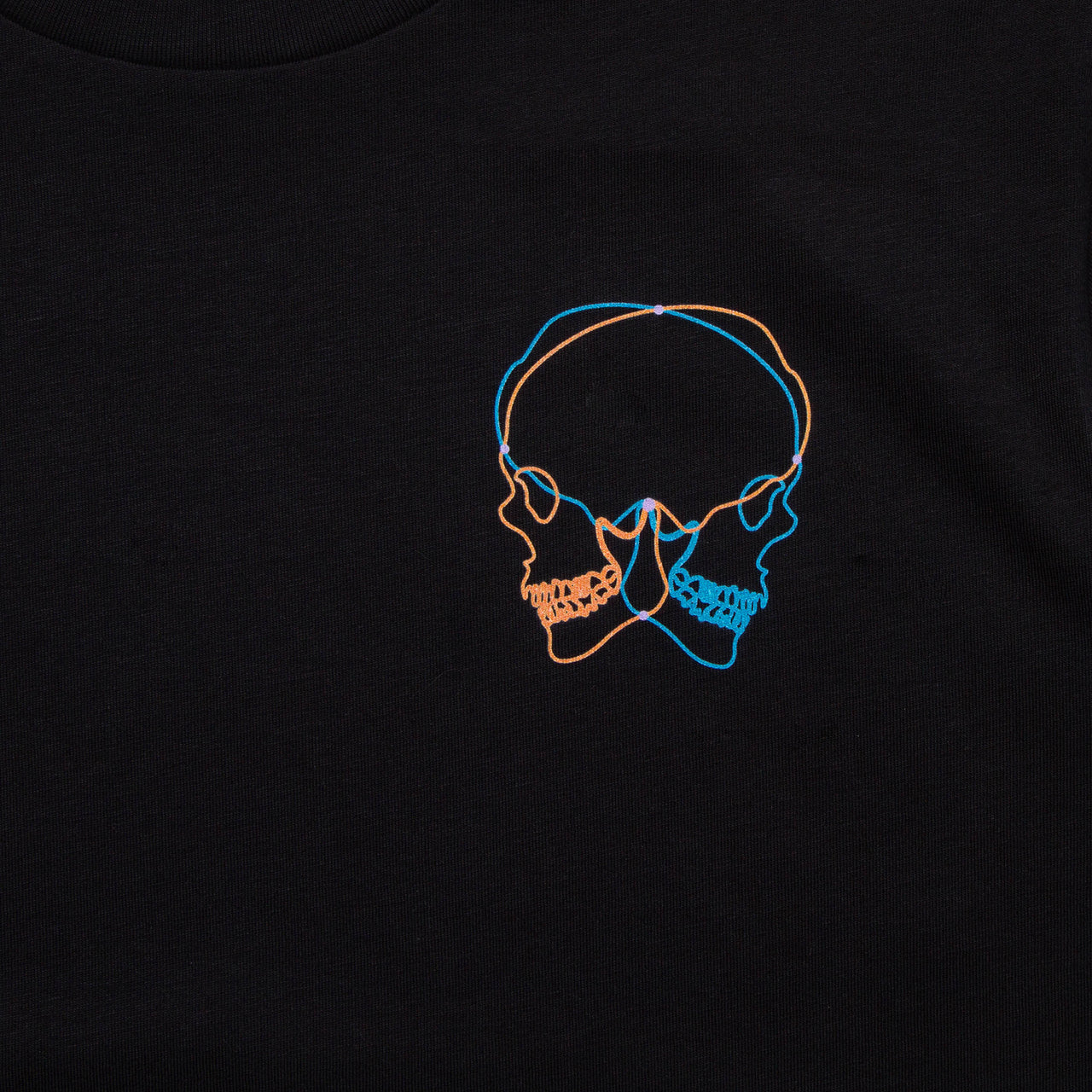 Crest BF Skulls Orange Blue - Tshirt - Black