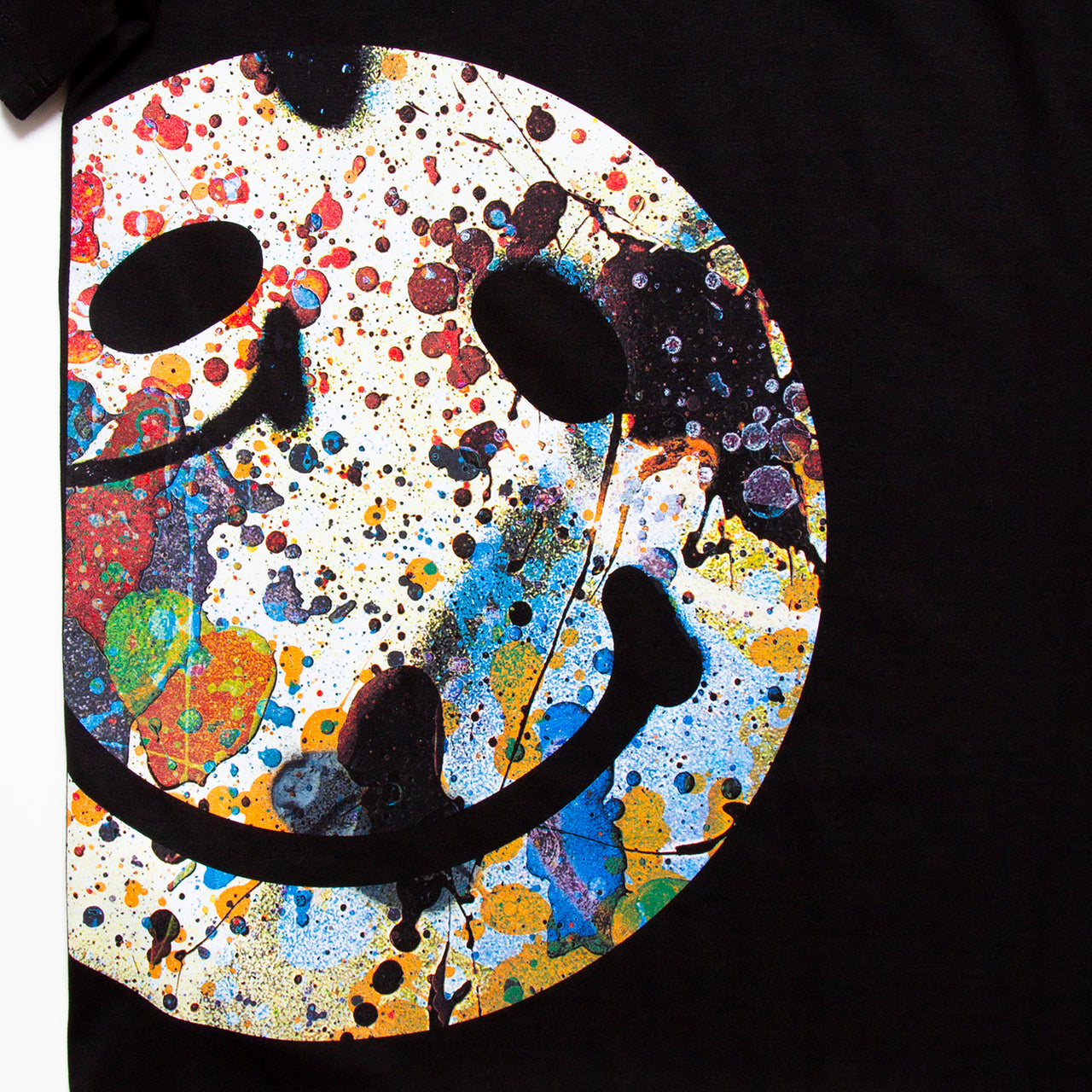 Side Smiley Abstract - Tshirt - Black