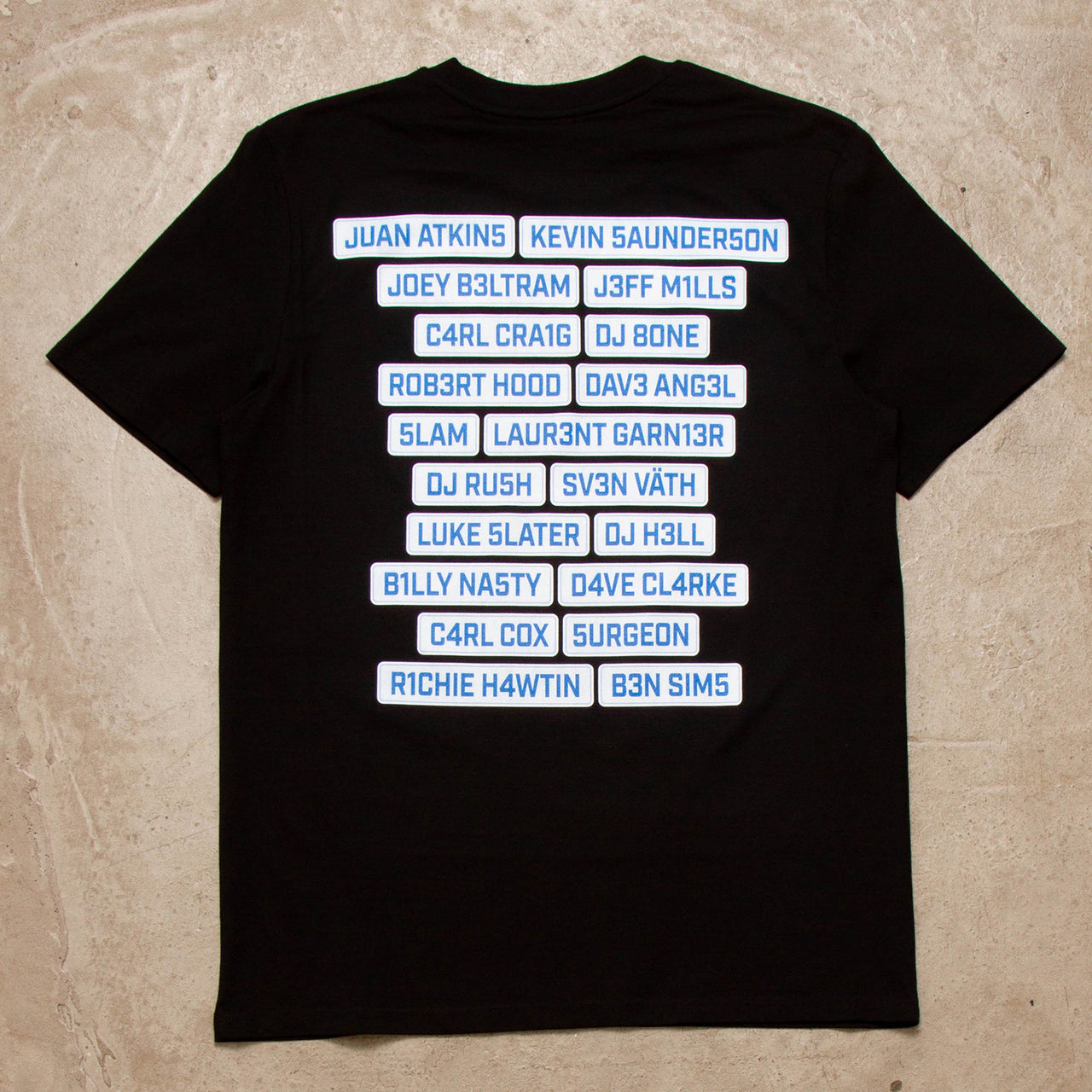 Pt1 Techno Evolution Back Print - Tshirt - Black