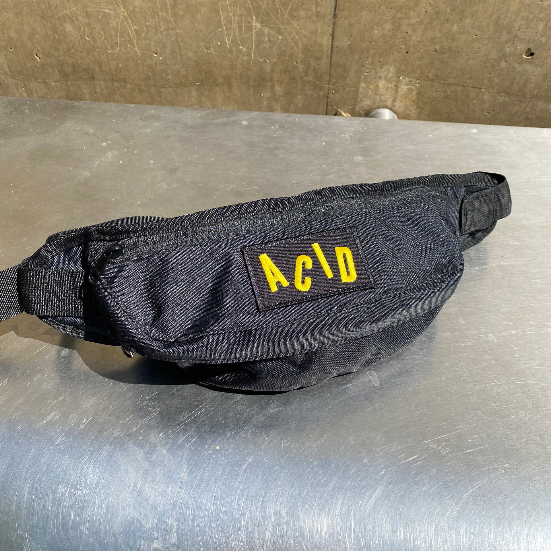 Acid Letter - Bum Bag Regular - Black - Wasted Heroes
