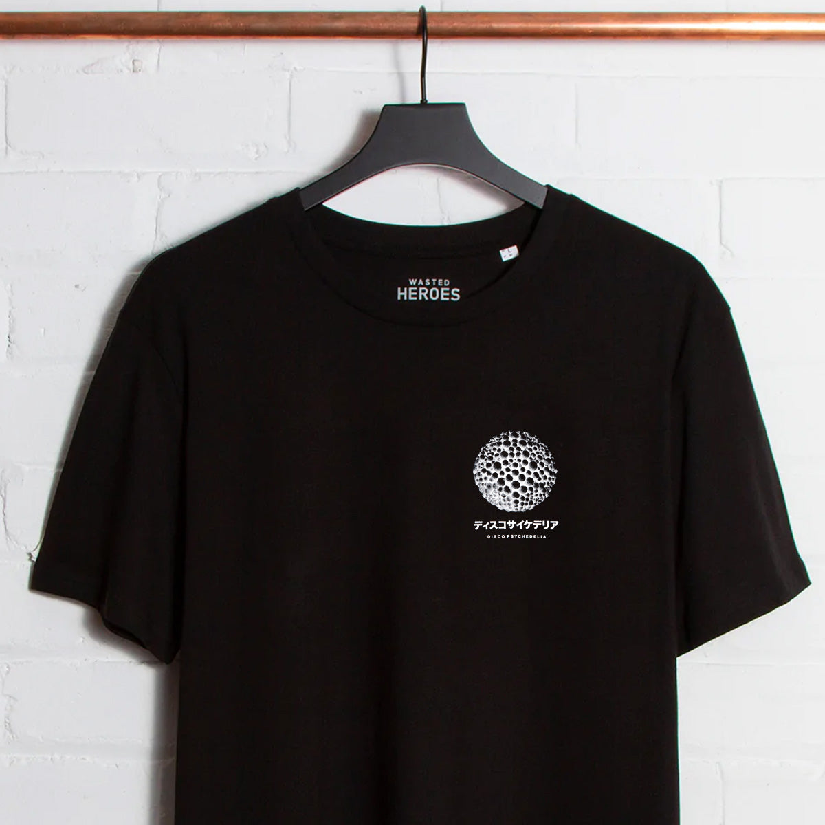 Crest Orb 001 - Tshirt - Black