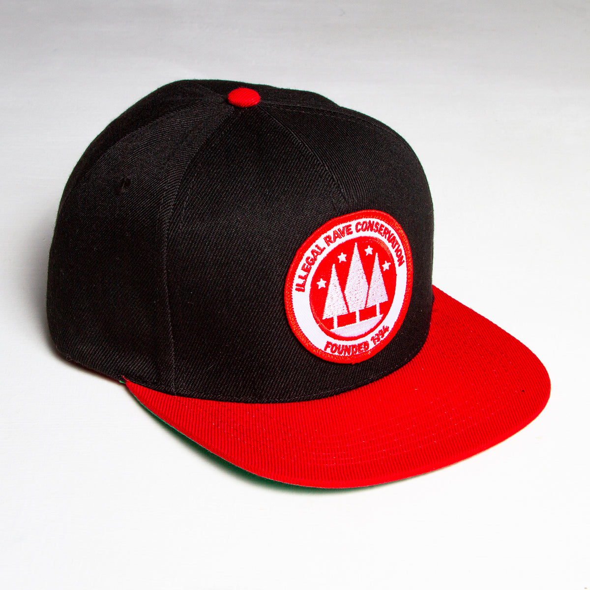 Illegal Rave - Snapback - Red & Black - Wasted Heroes