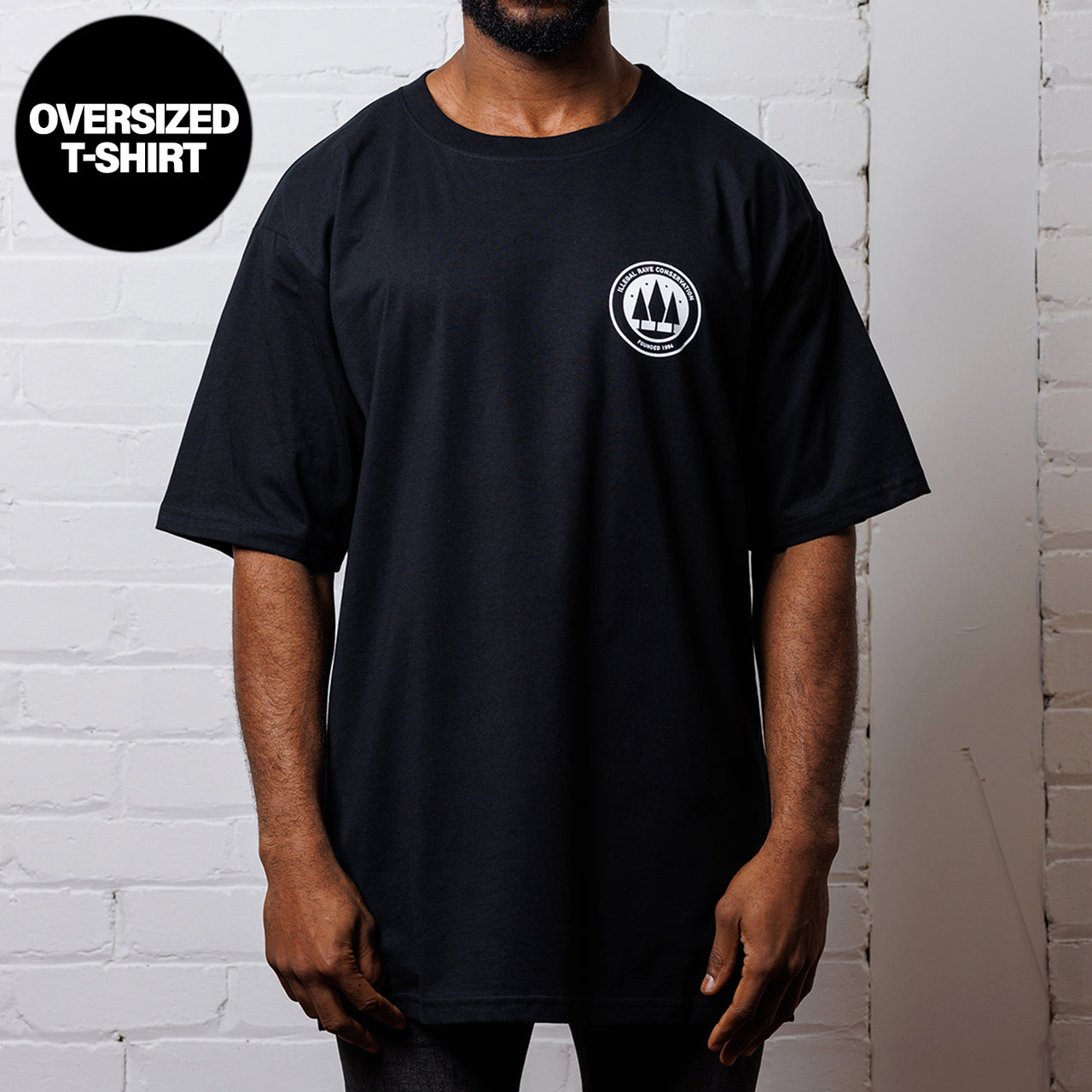 Crest Illegal Rave Conservation  - Oversized Tshirt - Black