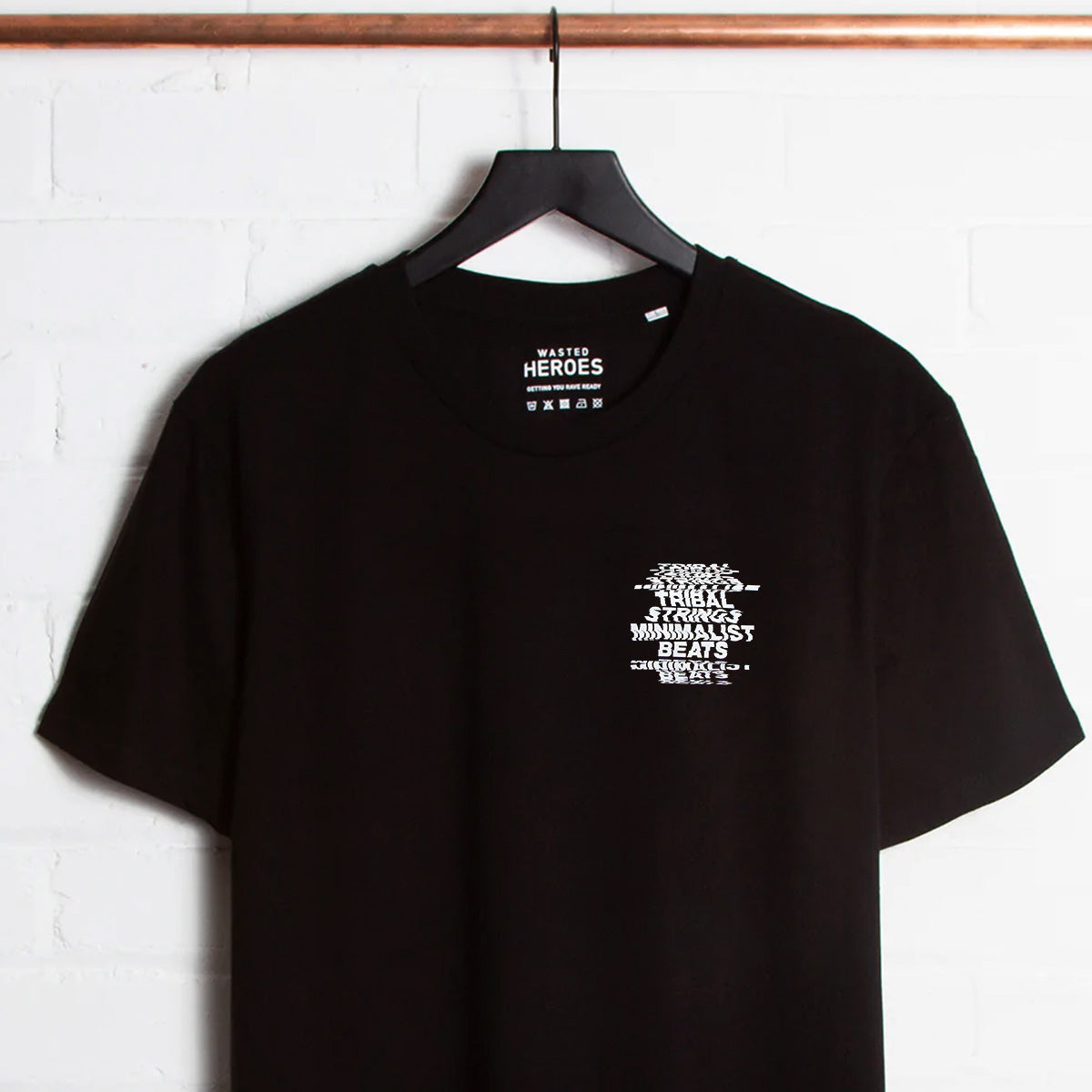 Crest Strings Distorted - Tshirt - Black