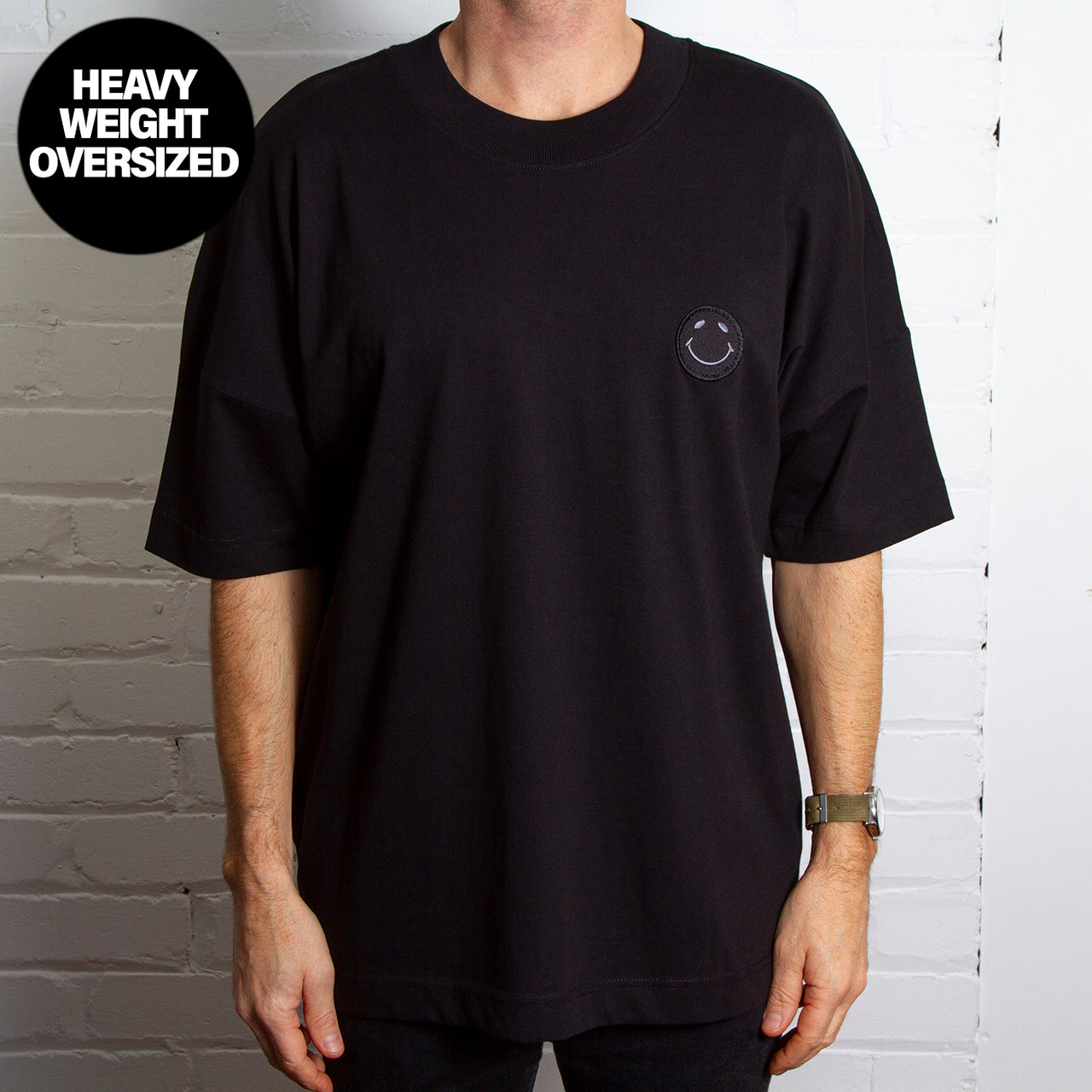 BB Smiley Crest  - Heavyweight Oversized Tshirt - Black