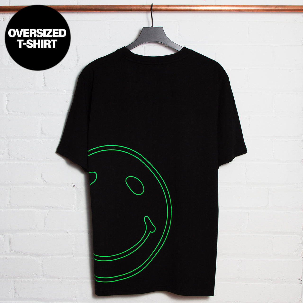 Neon Outline Side Smiley - Oversized Tshirt - Black